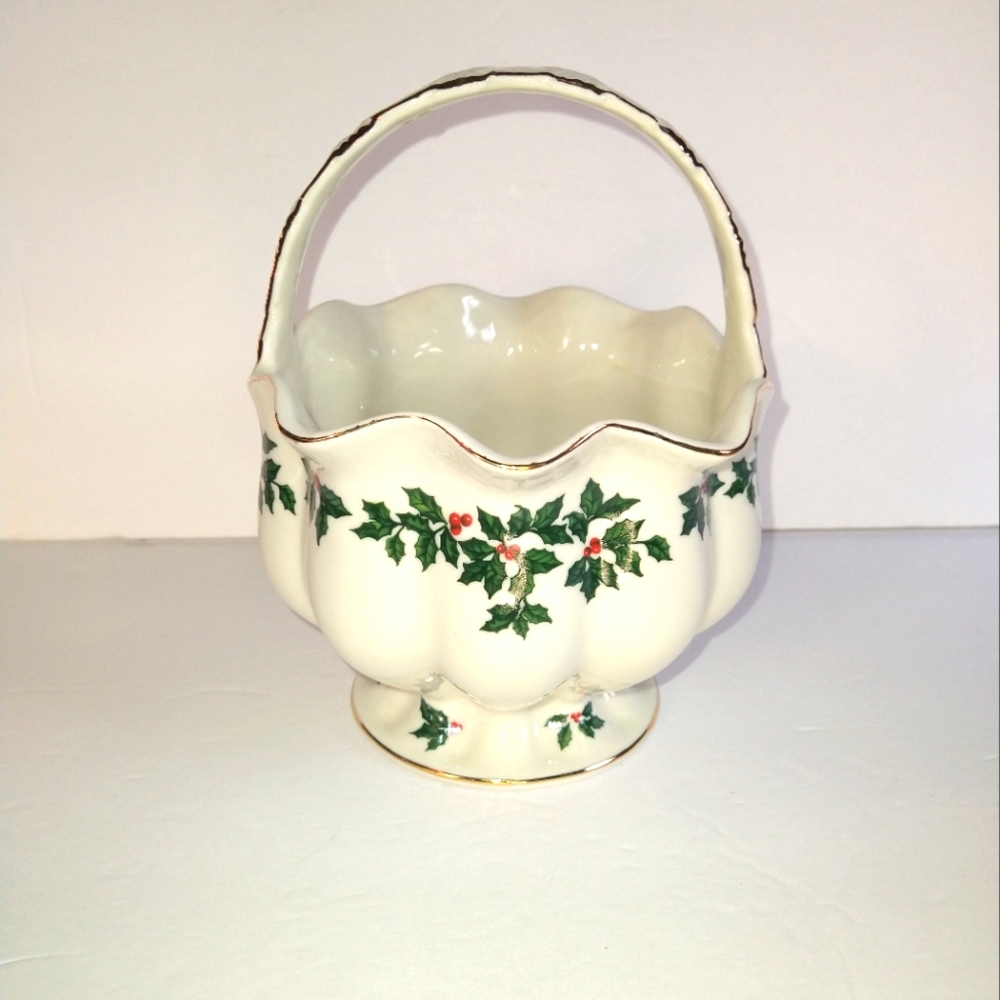 Madison & Max Holly Collection Porcelain Christmas Basket